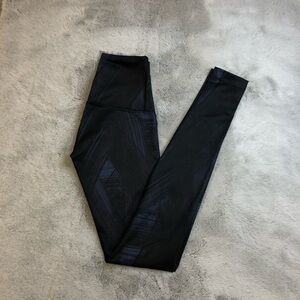 Women's Black Patterned High-Waist leggings